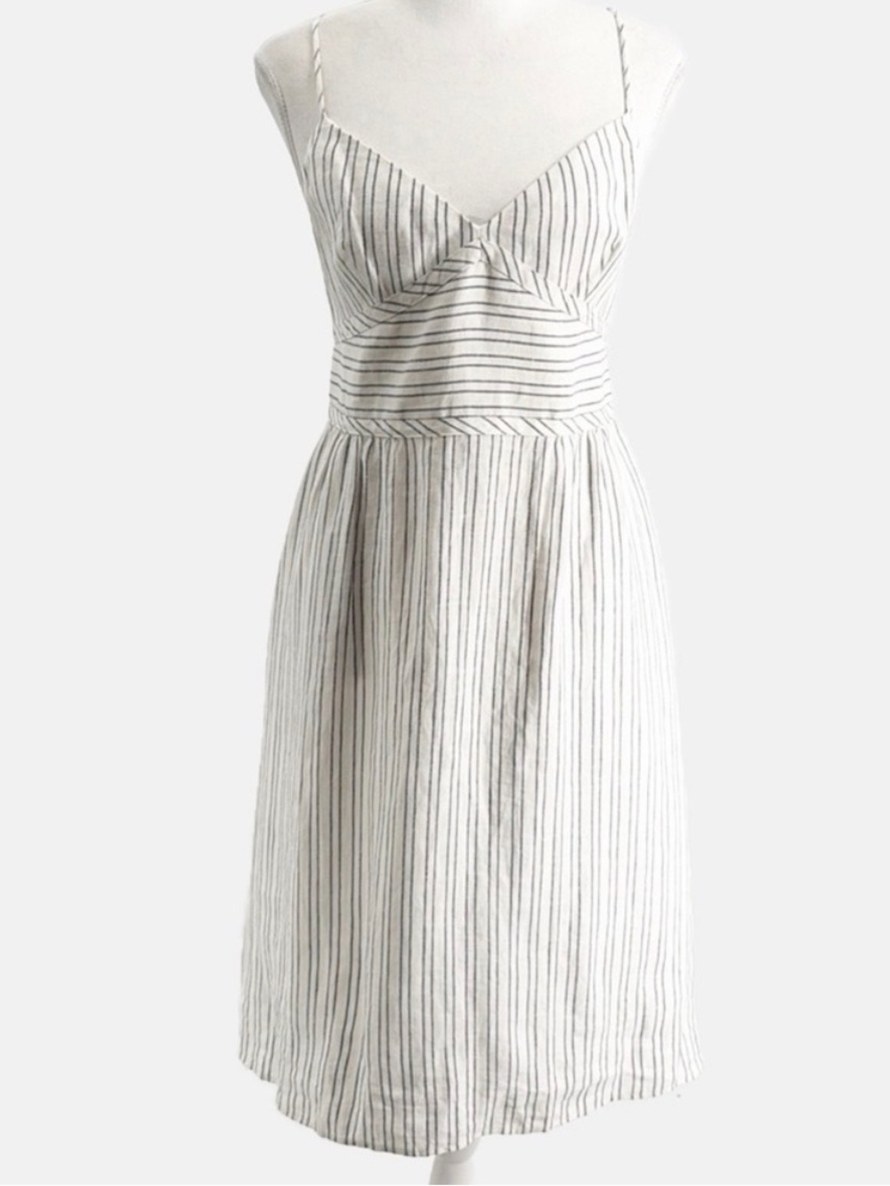 Theory Melaena B Narrow
Stripe Linen Sundress in Gray & Ivory - Size 10